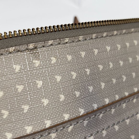 Fossil Emma Crossbody Grey White Hearts Handbag 10 x 8 Purse‎ - Picture 6 of 16